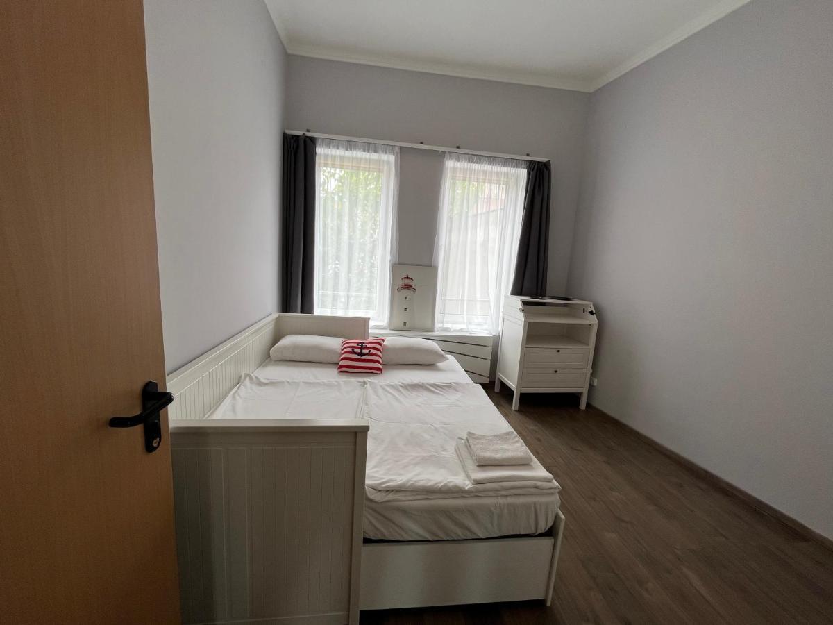 Mar Vartalak A Fo Teren Siófok Exterior foto